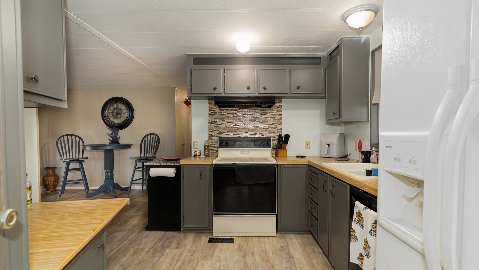 5001 W Florida #225 Hemet CA 92543